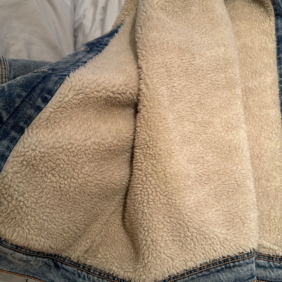 Hollister denim Sherpa lined jacket - Picture 4 of 4